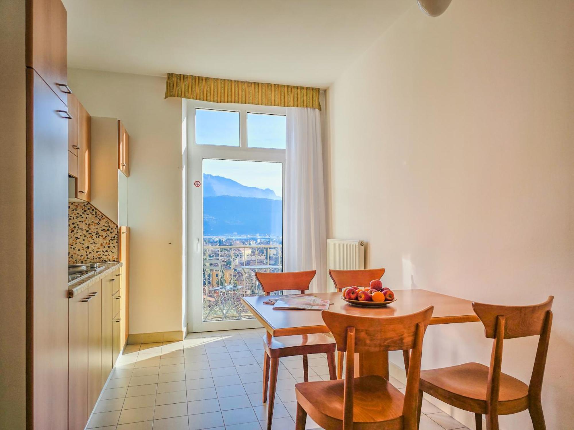 Aparthotel Englovacanze ริวาเดลการ์ดา ภายนอก รูปภาพ
