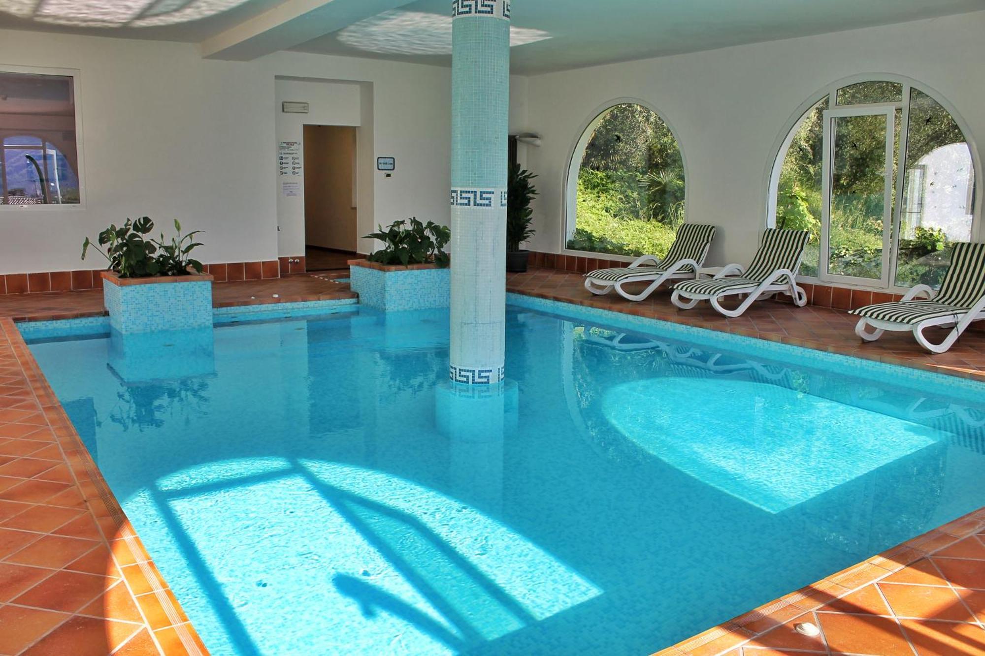 Aparthotel Englovacanze ริวาเดลการ์ดา ภายนอก รูปภาพ